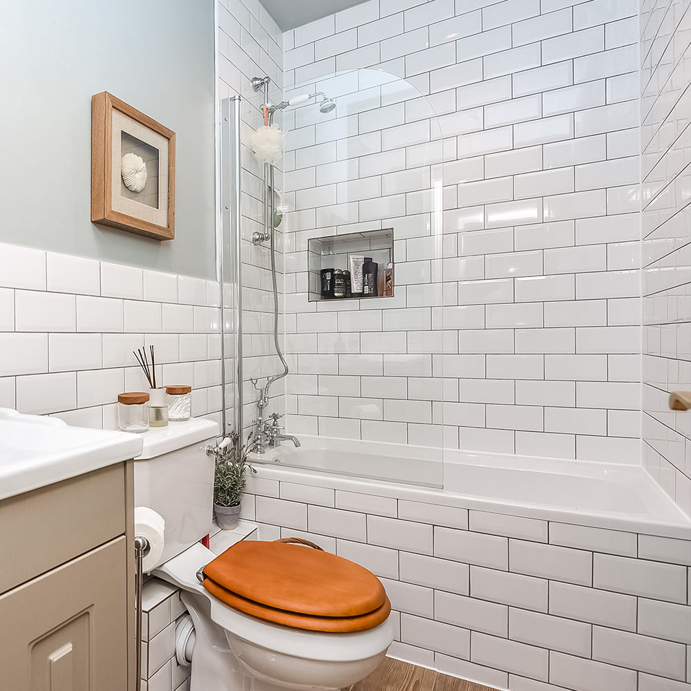 Zoe Used White Metro Tiles To Revive Her Bathroom Space Walls And Floors zoe-used-white-metro-tiles-to-revive-her-bathroom-space-walls-and-floors